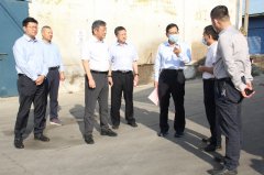 省供销合作总社党组书记